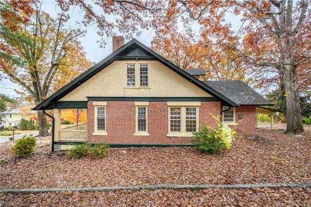 1023 N Main Street, Mount Airy, NC 27030