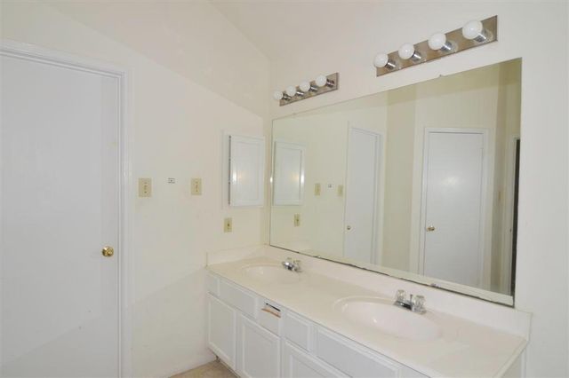11514 Sagecreek Drive, Houston, TX 77089