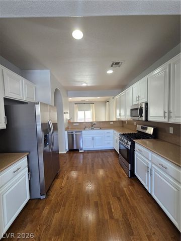 1049 Garnet Ridge Court, Las Vegas, NV 89123