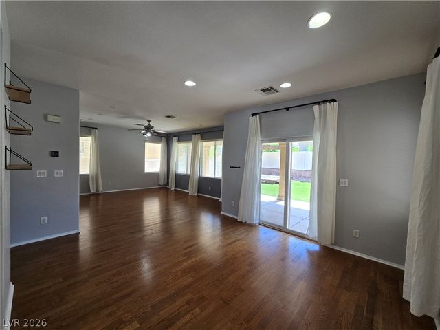 1049 Garnet Ridge Court, Las Vegas, NV 89123