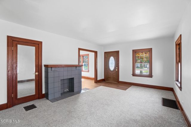 2306 Eastbrook Drive, Toledo, OH 43613