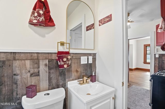 2306 Eastbrook Drive, Toledo, OH 43613