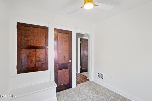 2306 Eastbrook Drive, Toledo, OH 43613