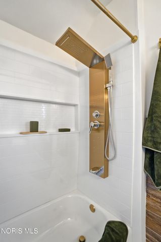 2306 Eastbrook Drive, Toledo, OH 43613
