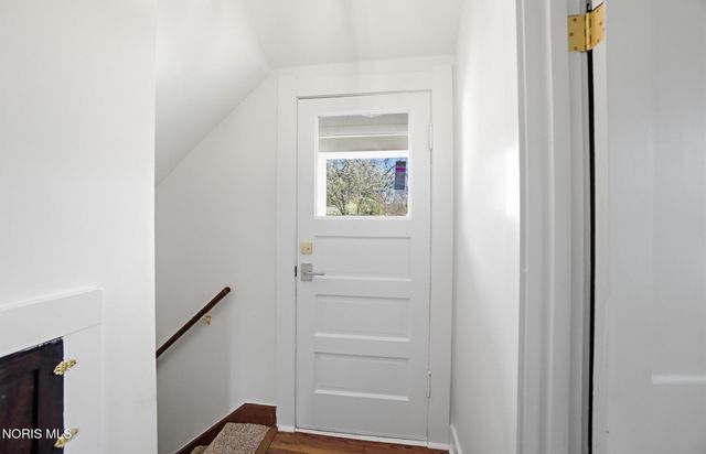2306 Eastbrook Drive, Toledo, OH 43613
