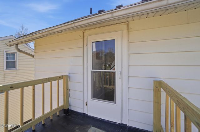 2306 Eastbrook Drive, Toledo, OH 43613