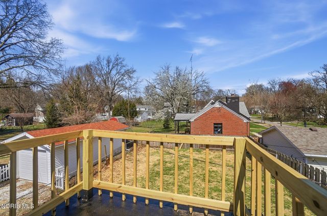 2306 Eastbrook Drive, Toledo, OH 43613