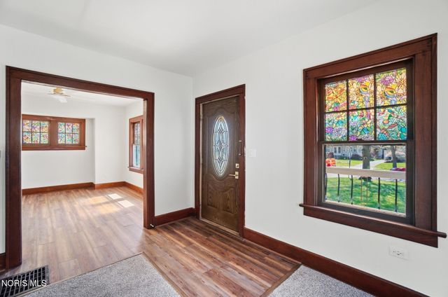 2306 Eastbrook Drive, Toledo, OH 43613