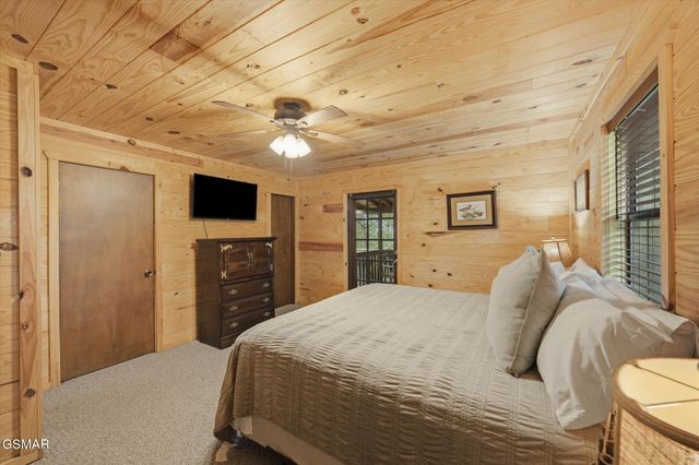 759 Ridgefield Drive, Sevierville, TN 37876