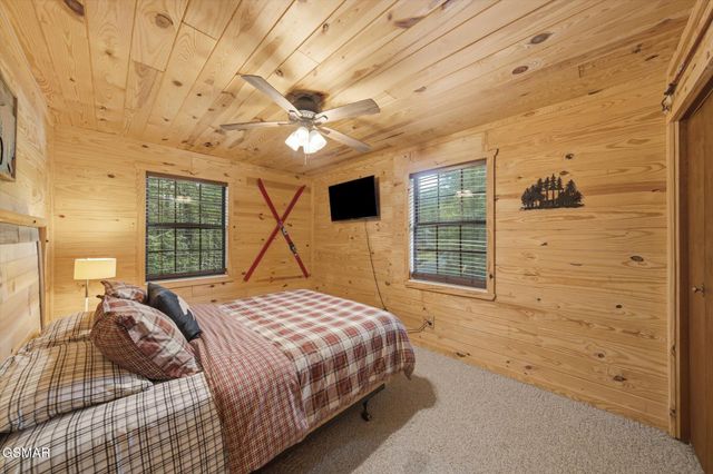 759 Ridgefield Drive, Sevierville, TN 37876