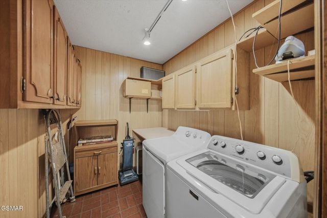 759 Ridgefield Drive, Sevierville, TN 37876