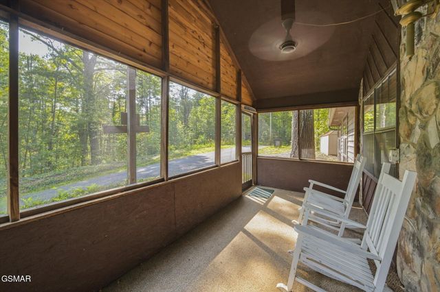 759 Ridgefield Drive, Sevierville, TN 37876