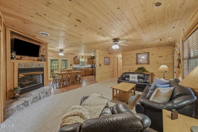 759 Ridgefield Drive, Sevierville, TN 37876