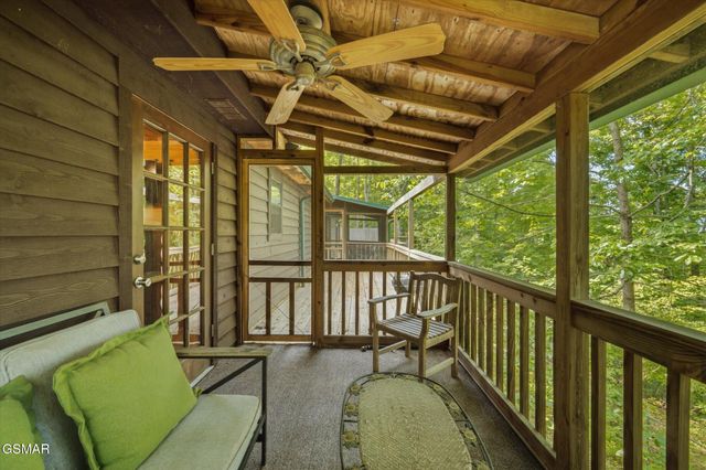 759 Ridgefield Drive, Sevierville, TN 37876