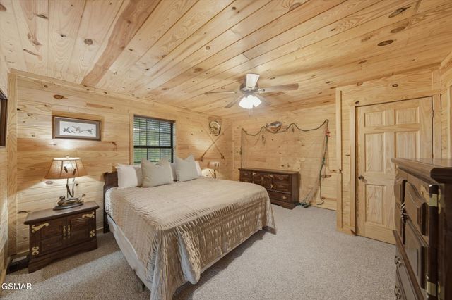 759 Ridgefield Drive, Sevierville, TN 37876