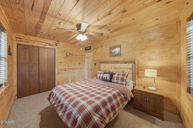 759 Ridgefield Drive, Sevierville, TN 37876