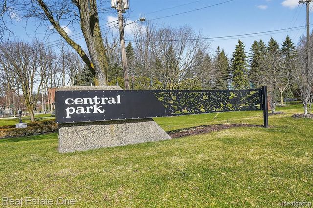 1088 Eagle Nest Drive, Milford, MI 48381