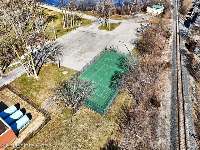 1088 Eagle Nest Drive, Milford, MI 48381