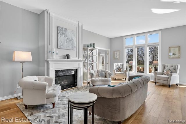 1088 Eagle Nest Drive, Milford, MI 48381