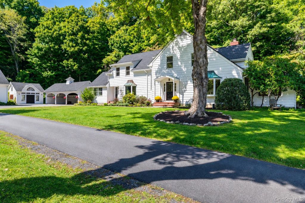9 Cole Drive, Armonk, NY 10504 — photo 4