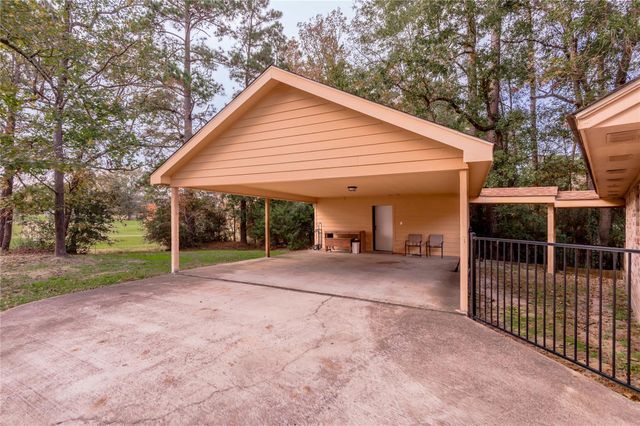 1 Cottonwood, Trinity, TX 75862