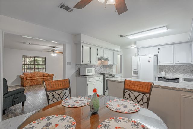 1 Cottonwood, Trinity, TX 75862