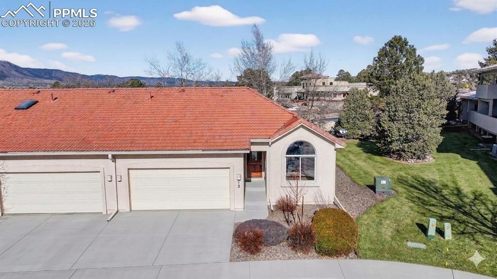 12 Luxury Lane, Colorado Springs, CO 80921