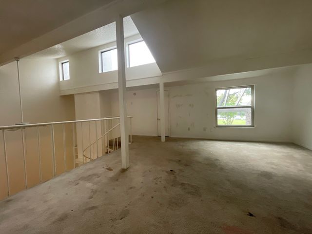 9726 Amberton Parkway, Dallas, TX 75243