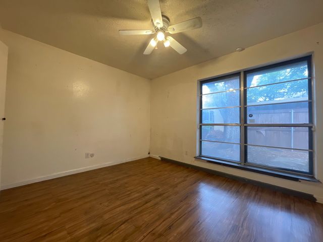 9726 Amberton Parkway, Dallas, TX 75243