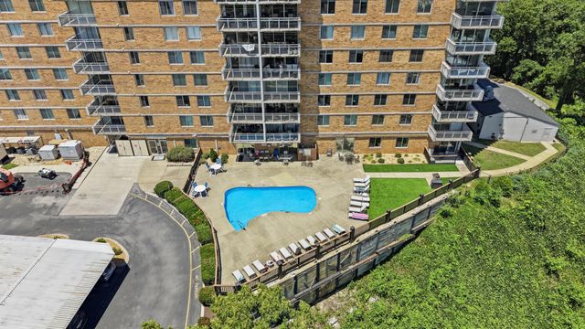 1131 Stringers Ridge Road, Chattanooga, TN 37405