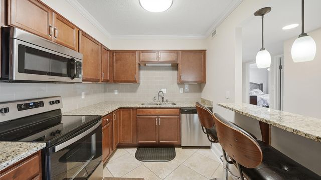 1131 Stringers Ridge Road, Chattanooga, TN 37405