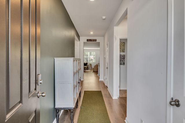 215 Addison Ave, Chapel Hill, TN 37034