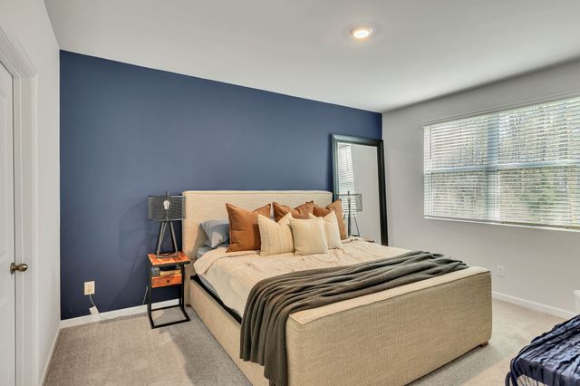 215 Addison Ave, Chapel Hill, TN 37034