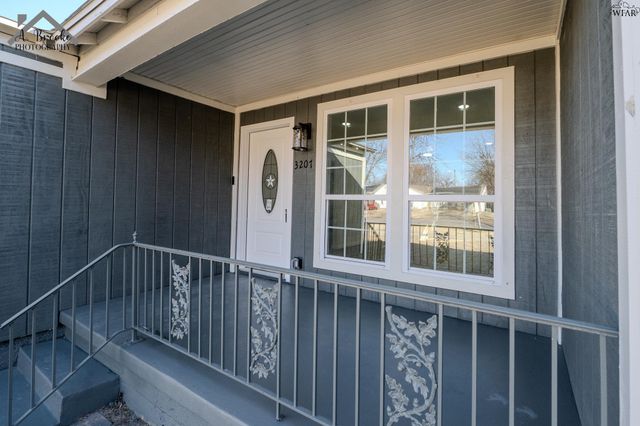 3207 HOLLYWOOD AVENUE, Wichita Falls, TX 76309