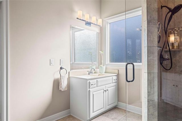 8411 Houston Street, Lenexa, KS 66227