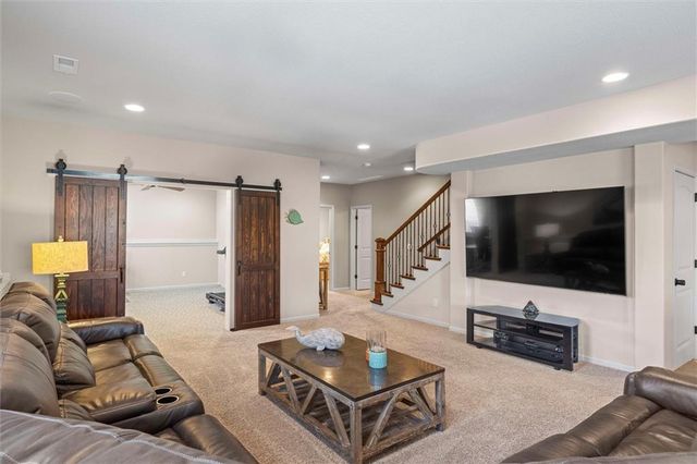 8411 Houston Street, Lenexa, KS 66227