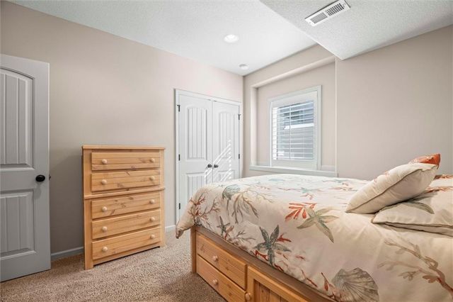 8411 Houston Street, Lenexa, KS 66227