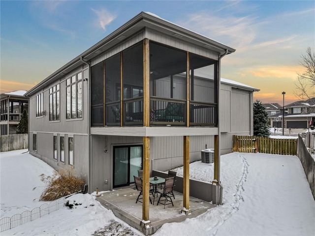 8411 Houston Street, Lenexa, KS 66227