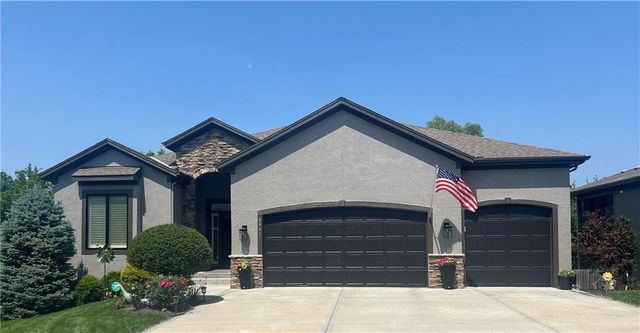 8411 Houston Street, Lenexa, KS 66227