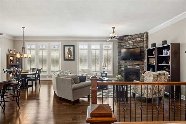 8411 Houston Street, Lenexa, KS 66227