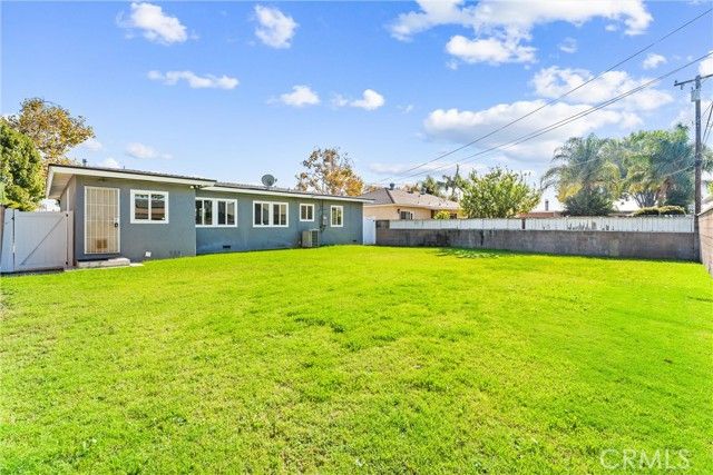 12247 Cornuta, Downey, CA 90242