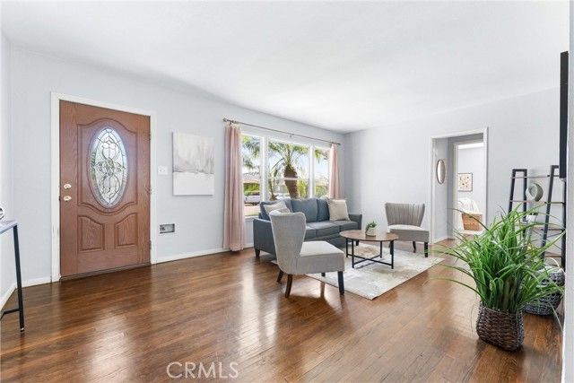 12247 Cornuta, Downey, CA 90242