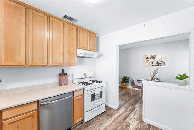 12247 Cornuta, Downey, CA 90242