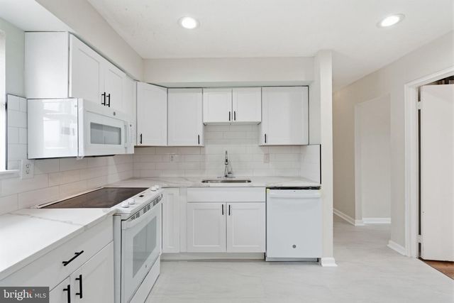 1901 IRONWOOD LN, Bensalem, PA 19020