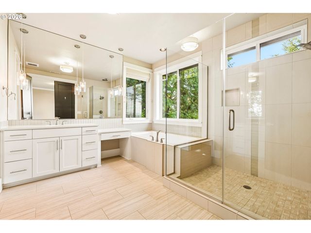 17547 CHERRY Ct, Lake Oswego, OR 97034