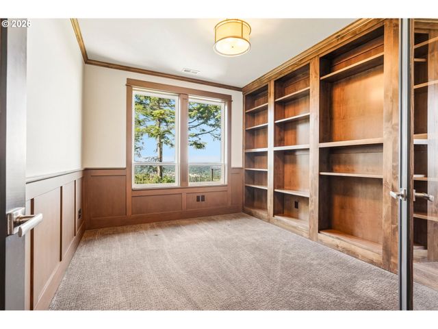 17547 CHERRY Ct, Lake Oswego, OR 97034