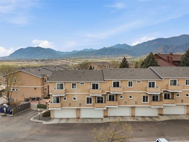 2237 Stepping Stones Way B, Colorado Springs, CO 80904