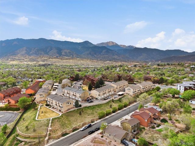2237 Stepping Stones Way B, Colorado Springs, CO 80904