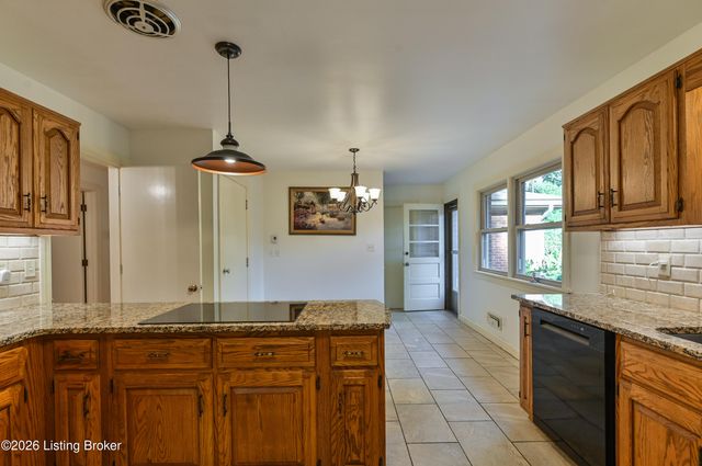 6312 Limewood Cir, Louisville, KY 40222