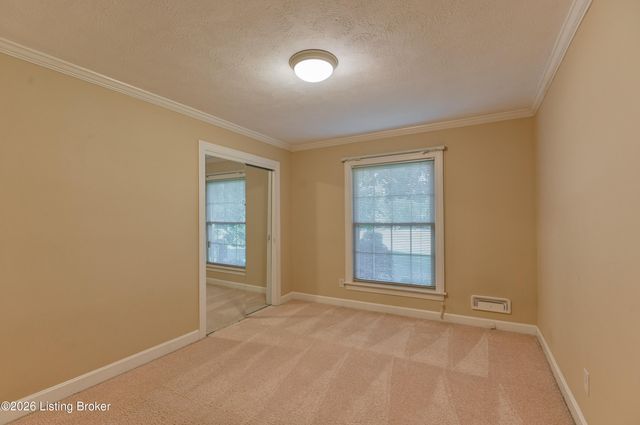 6312 Limewood Cir, Louisville, KY 40222